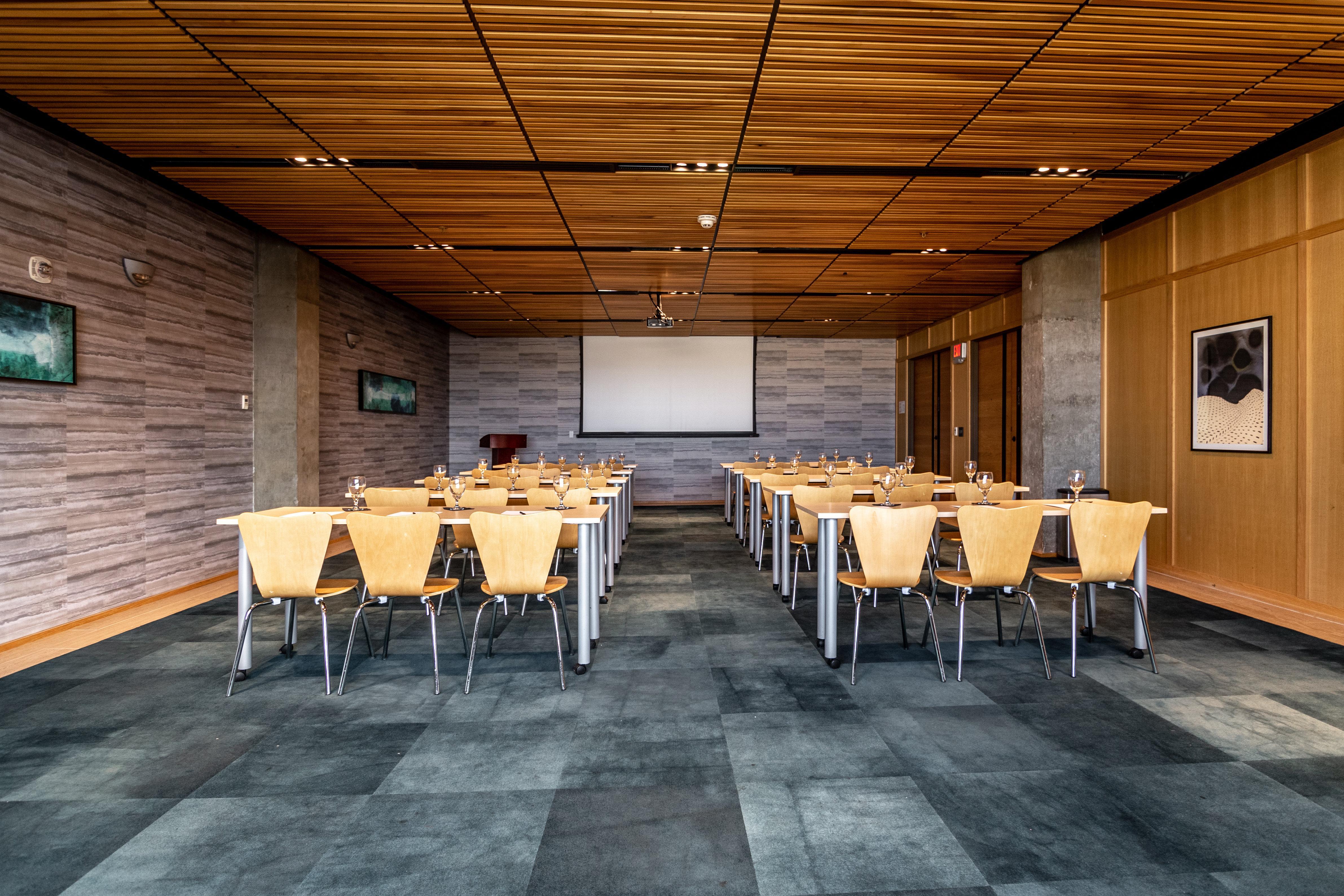 Hotel Indigo Downtown By Ihg 3*